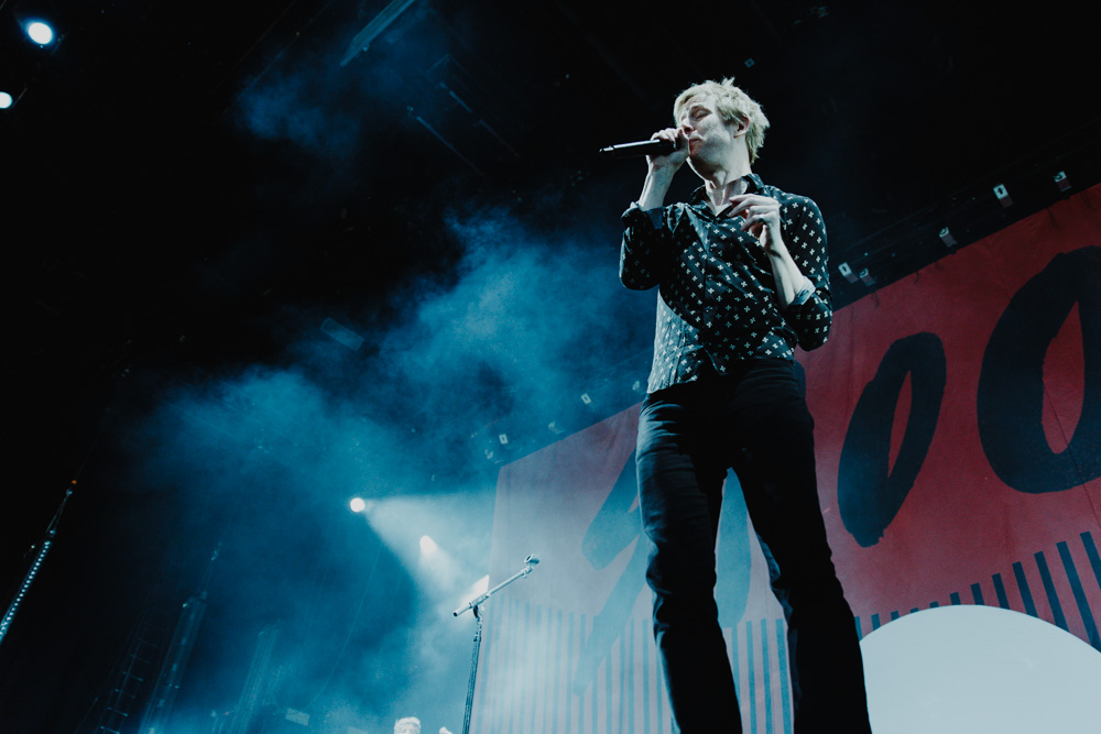 Spoon, Sunlight Supply Amphitheater, photo by Sydnie Kobza