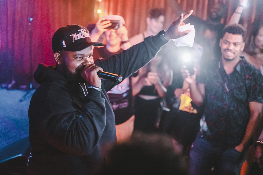 Mic Capes, Jack London Revue, photo by Wesley Lapointe