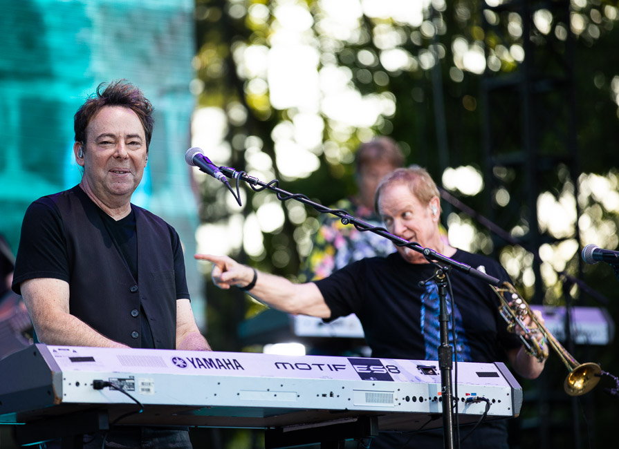Chicago, Oregon Zoo Amphitheatre, photo by Sal Barragan