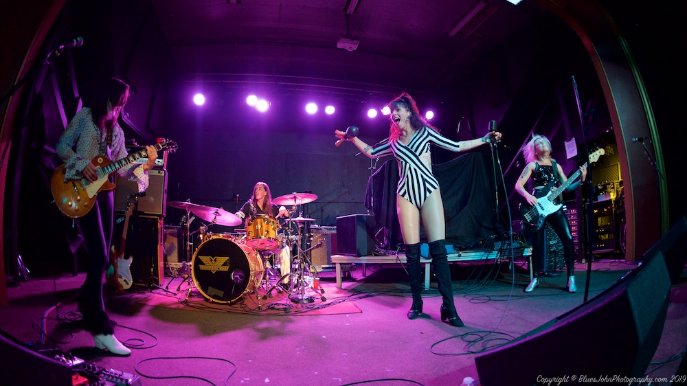 Thunderpussy, Hawthorne Theatre, photo by John Alcala