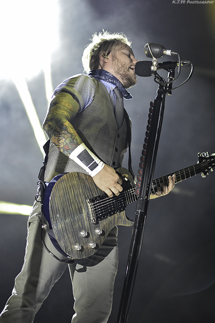 Shinedown, Sunlight Supply Amphitheater, photo by Kevin Pettigrew