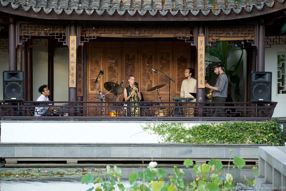 Hailey Niswanger, Lan Su Chinese Garden, photo by John Alcala