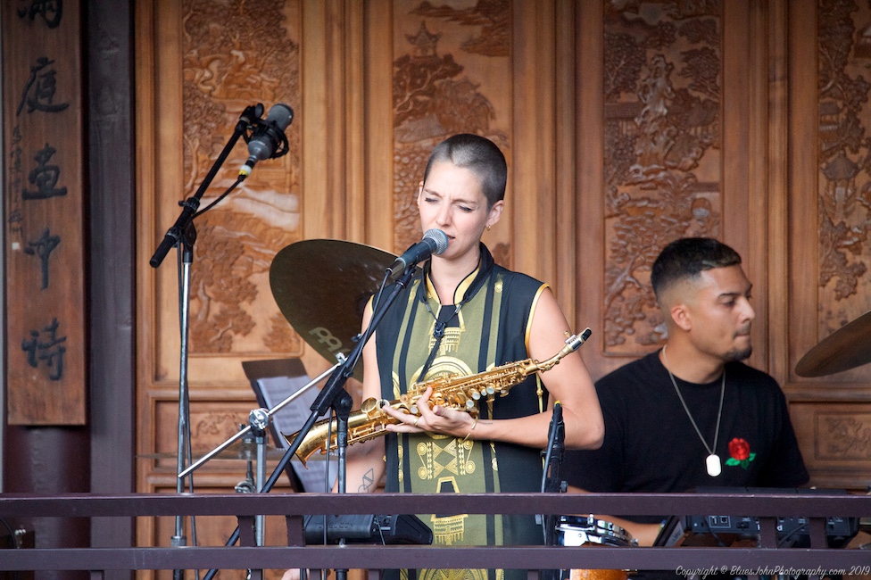 Hailey Niswanger, Lan Su Chinese Garden, photo by John Alcala