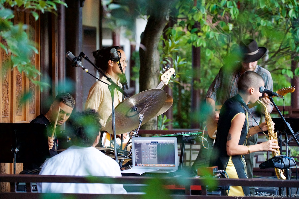 Hailey Niswanger, Lan Su Chinese Garden, photo by John Alcala