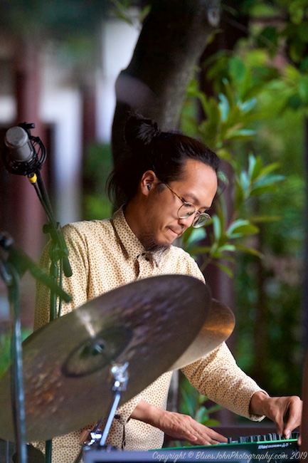 Hailey Niswanger, Lan Su Chinese Garden, photo by John Alcala