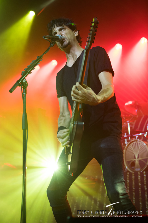 Gojira, Roseland Theater, photo by Terry White