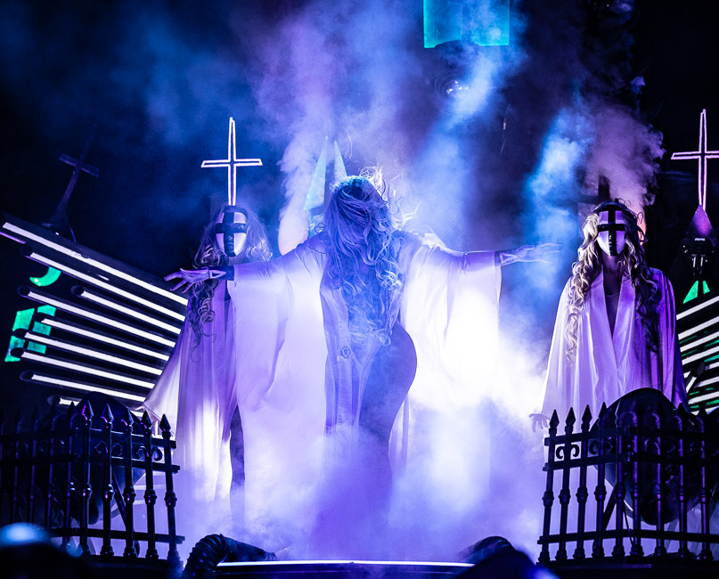 In This Moment, Moda Center, photo by Sal Barragan