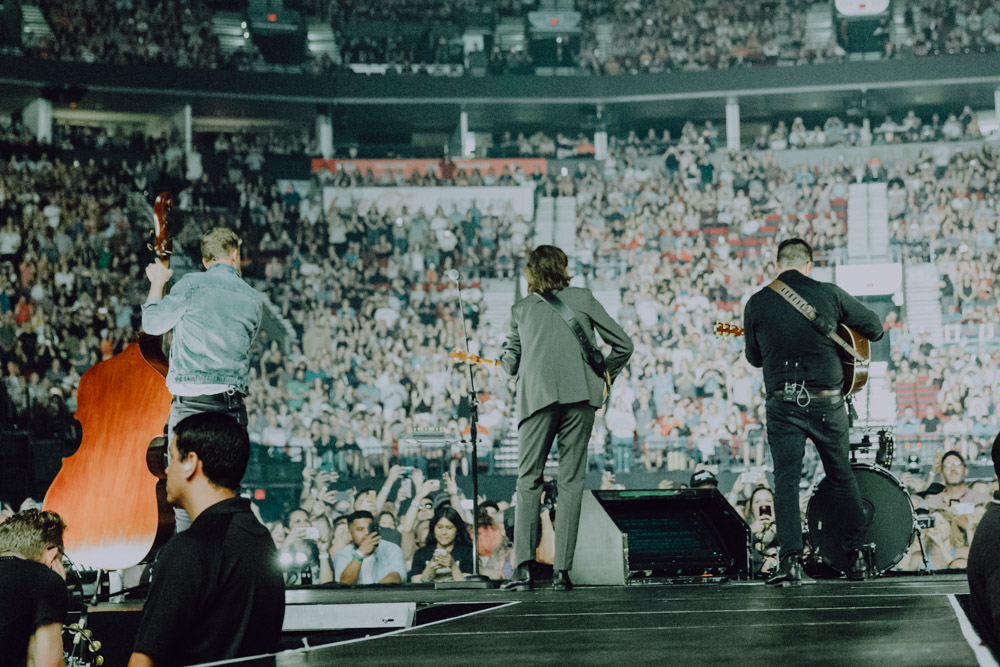Mumford & Sons, Moda Center, photo by Sydnie Kobza