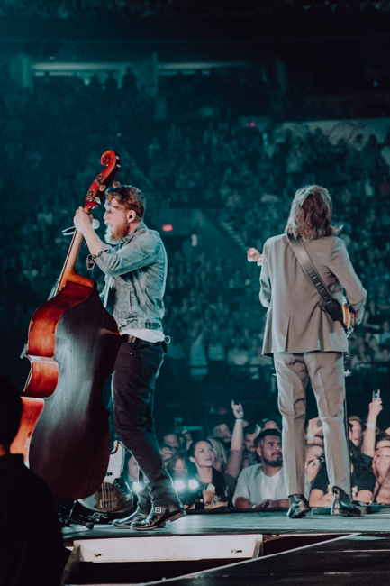 Mumford & Sons, Moda Center, photo by Sydnie Kobza