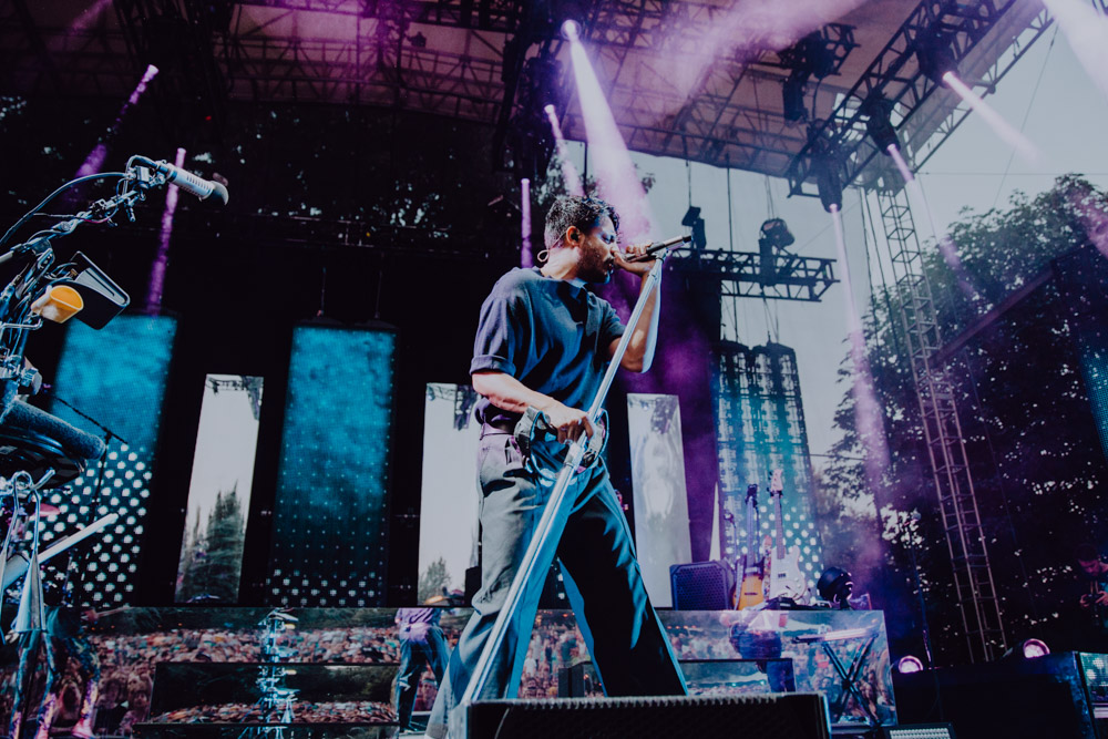 Young the Giant, Edgefield Amphitheater, photo by Sydnie Kobza