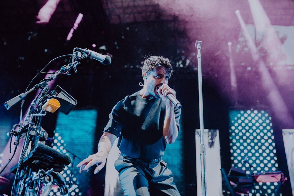 Young the Giant, Edgefield Amphitheater, photo by Sydnie Kobza