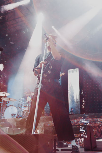 Young the Giant, Edgefield Amphitheater, photo by Sydnie Kobza