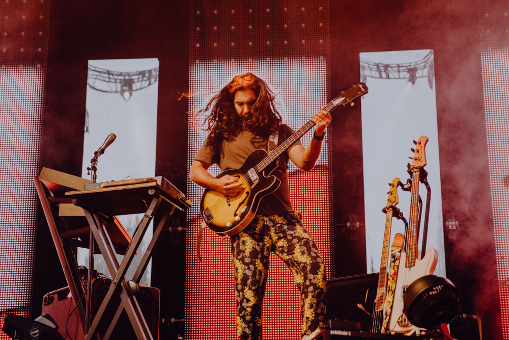 Young the Giant, Edgefield Amphitheater, photo by Sydnie Kobza