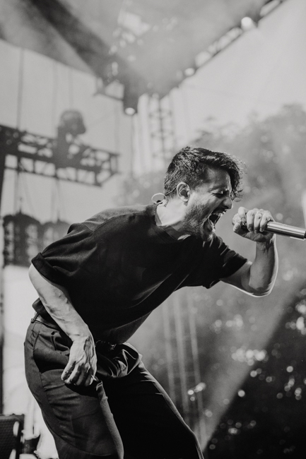 Young the Giant, Edgefield Amphitheater, photo by Sydnie Kobza