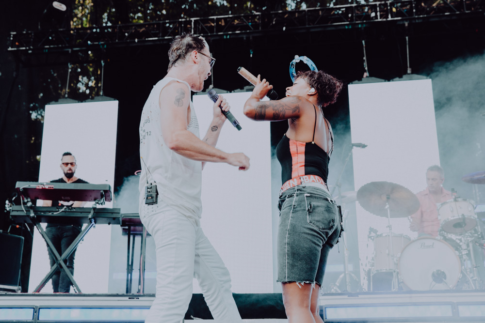 Fitz and the Tantrums, Edgefield Amphitheater, photo by Sydnie Kobza