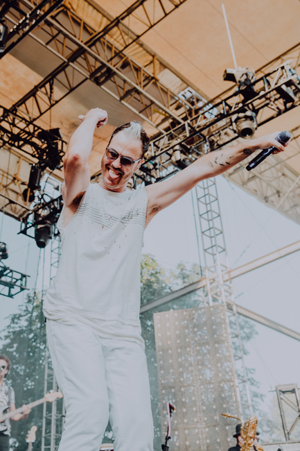 Fitz and the Tantrums, Edgefield Amphitheater, photo by Sydnie Kobza