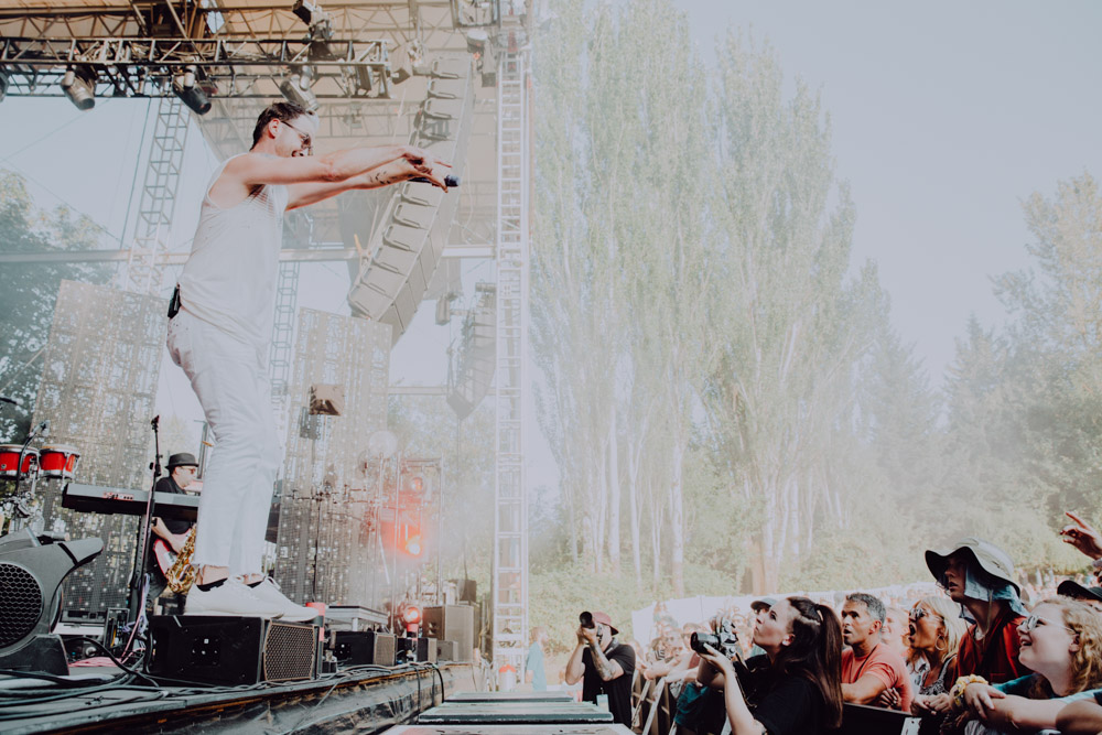 Fitz and the Tantrums, Edgefield Amphitheater, photo by Sydnie Kobza
