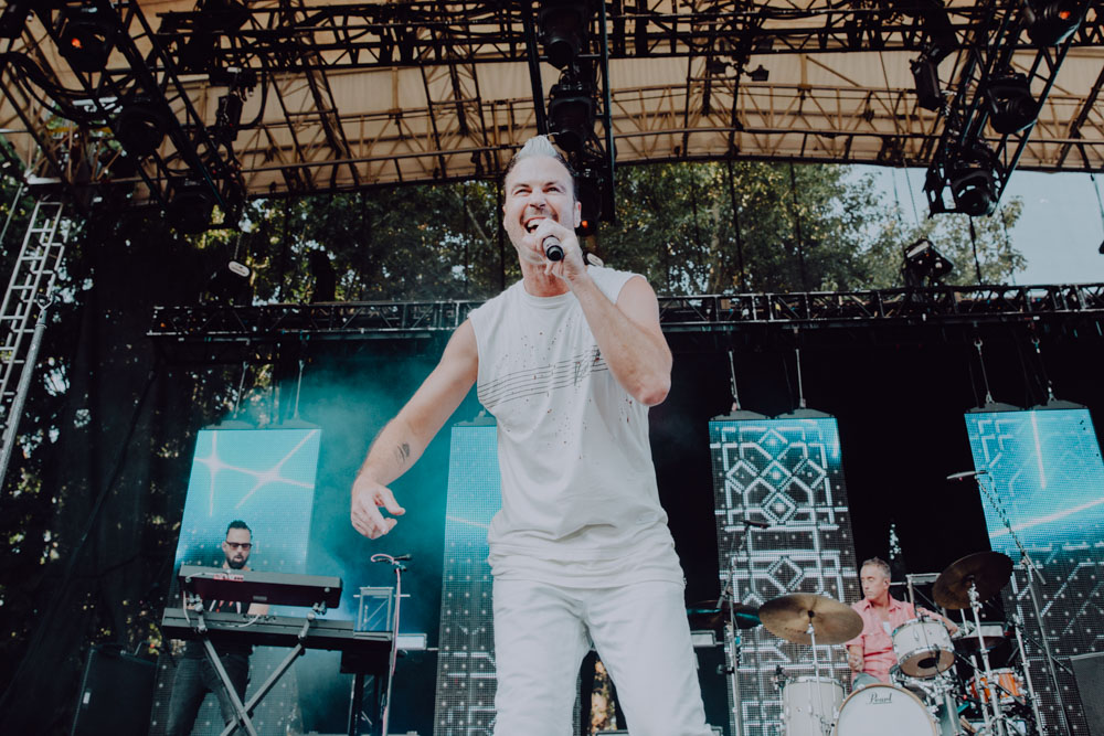 Fitz and the Tantrums, Edgefield Amphitheater, photo by Sydnie Kobza