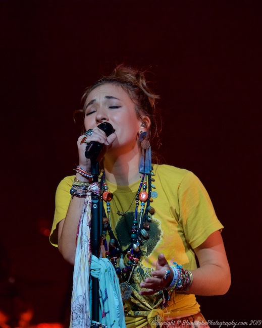 Lauren Daigle, Rose Quarter, photo by John Alcala