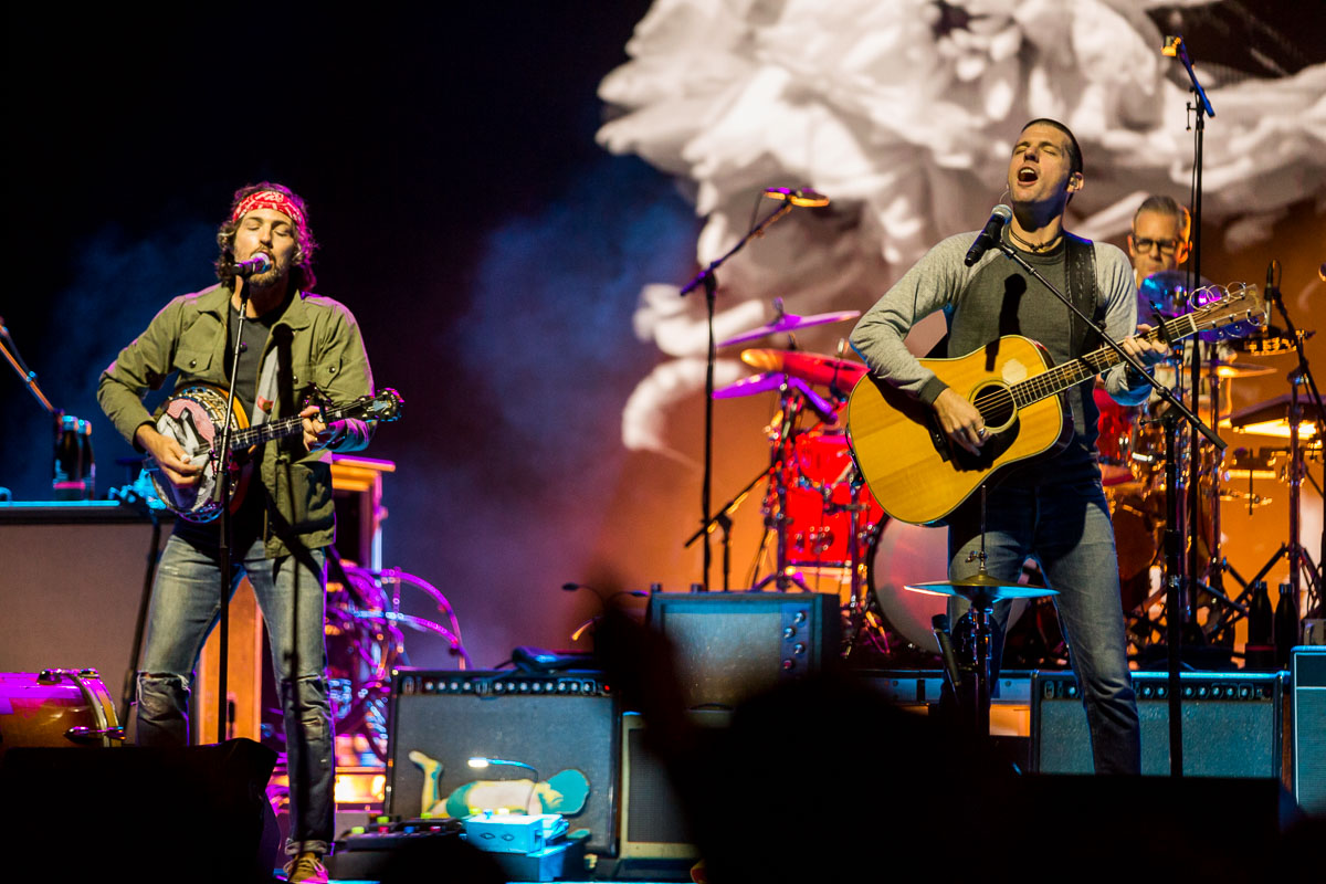 The Avett Brothers, Gorge Amphitheatre, photo by Katie Roggemann