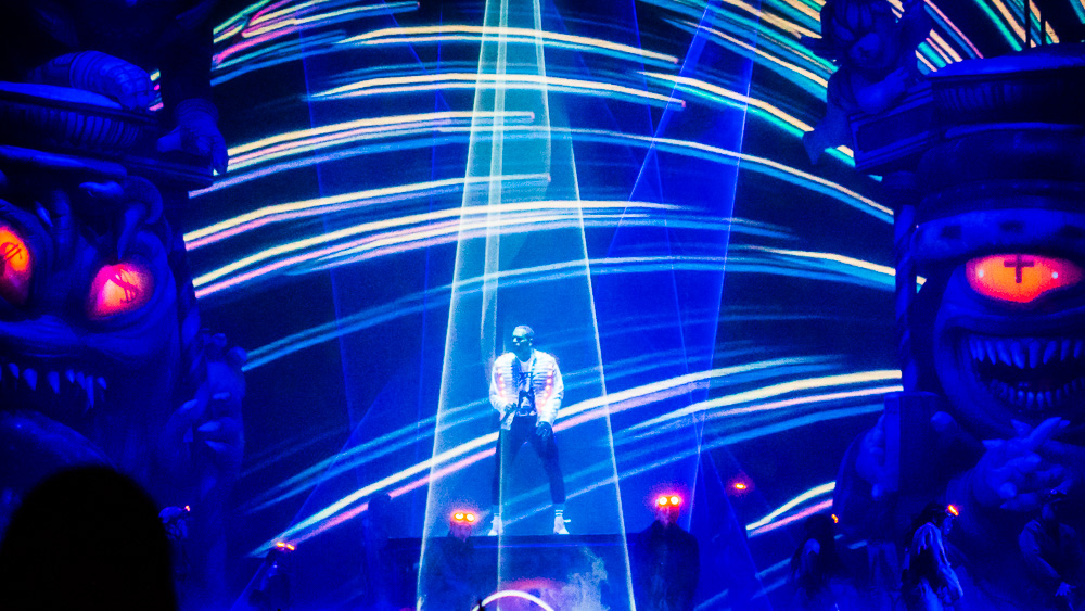 Chris Brown, Moda Center, photo by Miguel Padilla