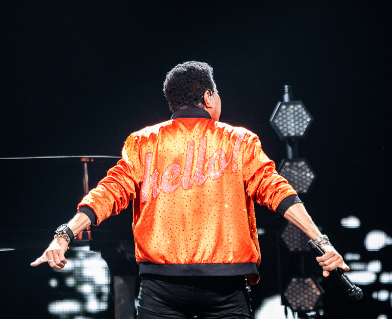 Lionel Richie, Moda Center, photo by Sal Barragan