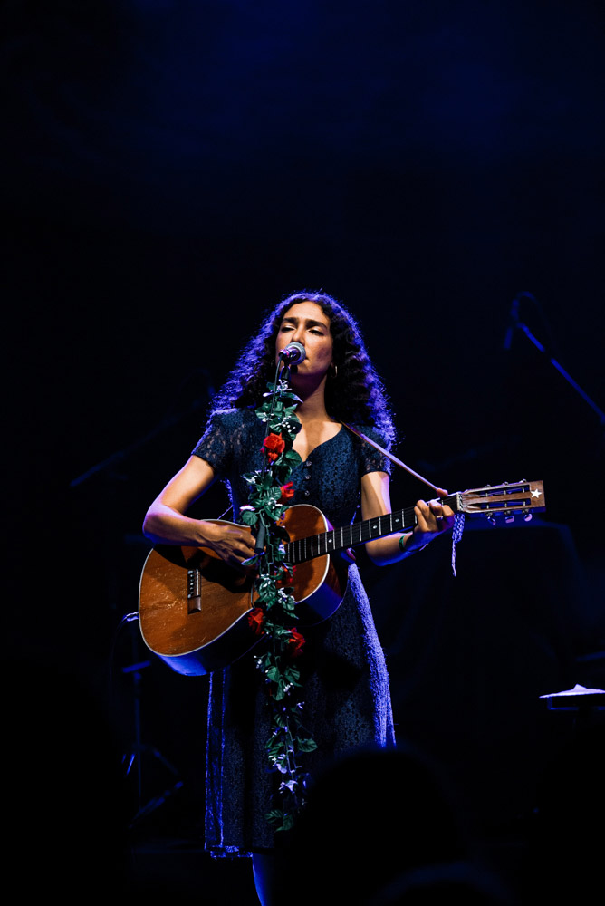 Bedouine, Crystal Ballroom, photo by Ignacio Quintana
