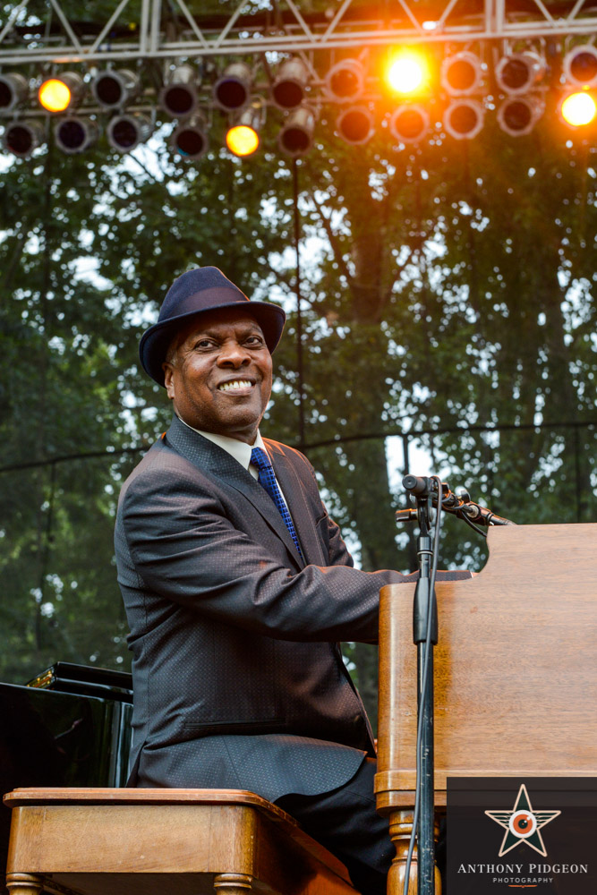 Booker T. Jones, Edgefield Amphitheater, photo by Anthony Pidgeon