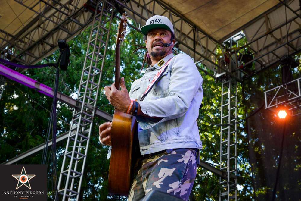 Michael Franti, Edgefield Amphitheater, photo by Anthony Pidgeon