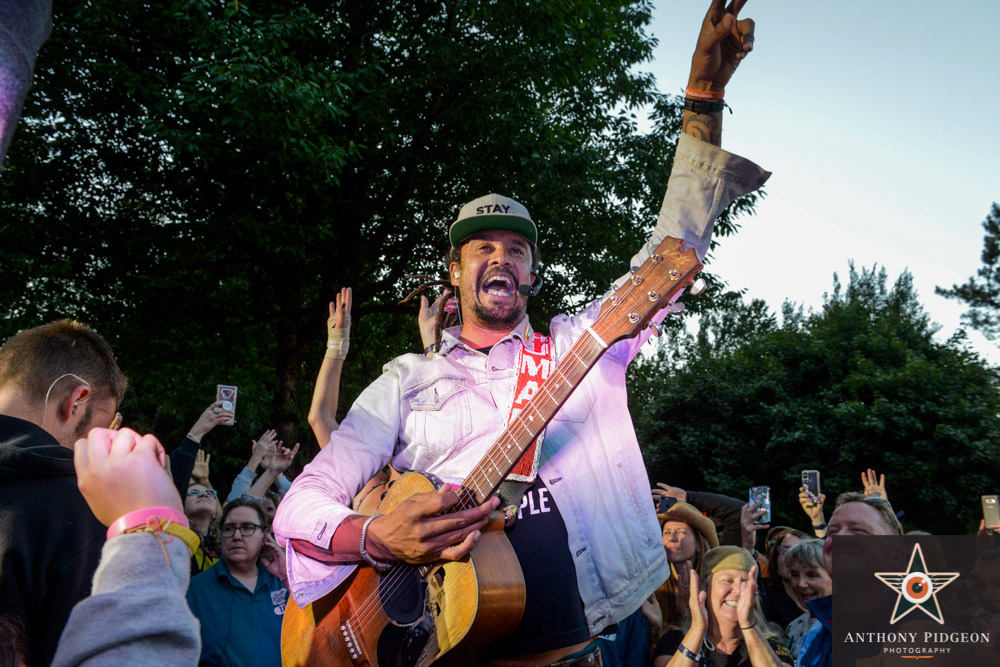 Michael Franti, Edgefield Amphitheater, photo by Anthony Pidgeon