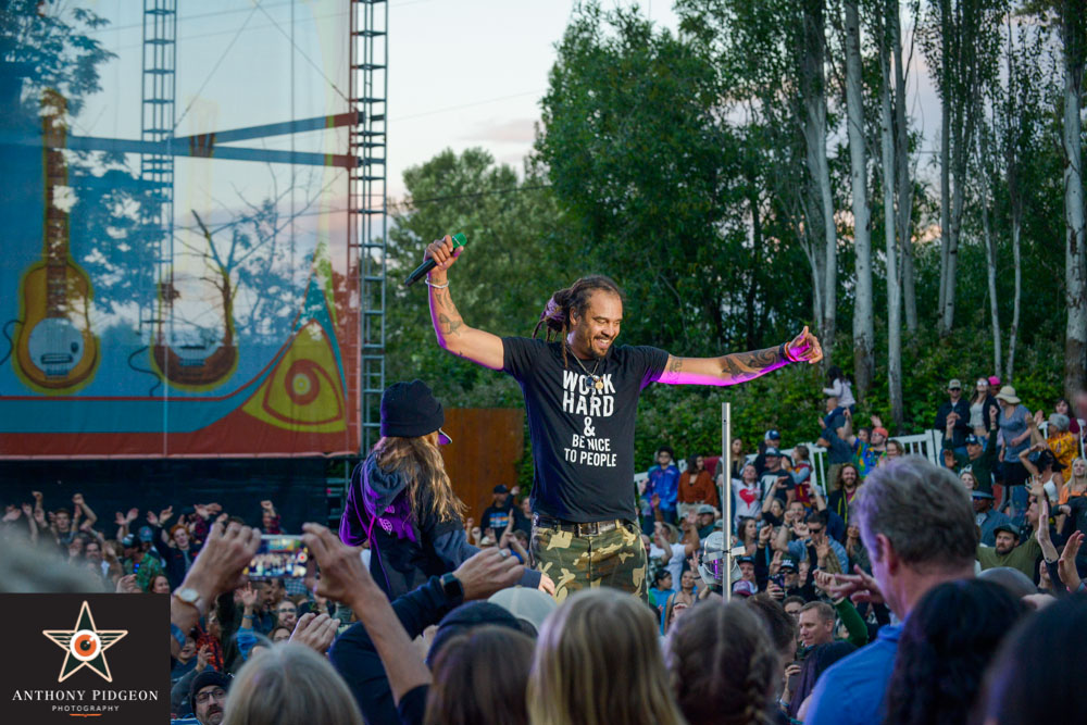 Michael Franti, Edgefield Amphitheater, photo by Anthony Pidgeon
