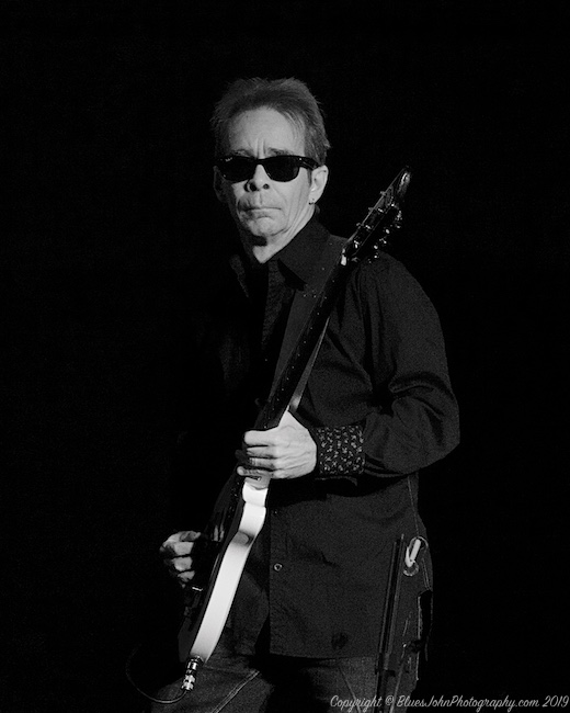 Dave Matthews Band, Sunlight Supply Amphitheater, photo by John Alcala