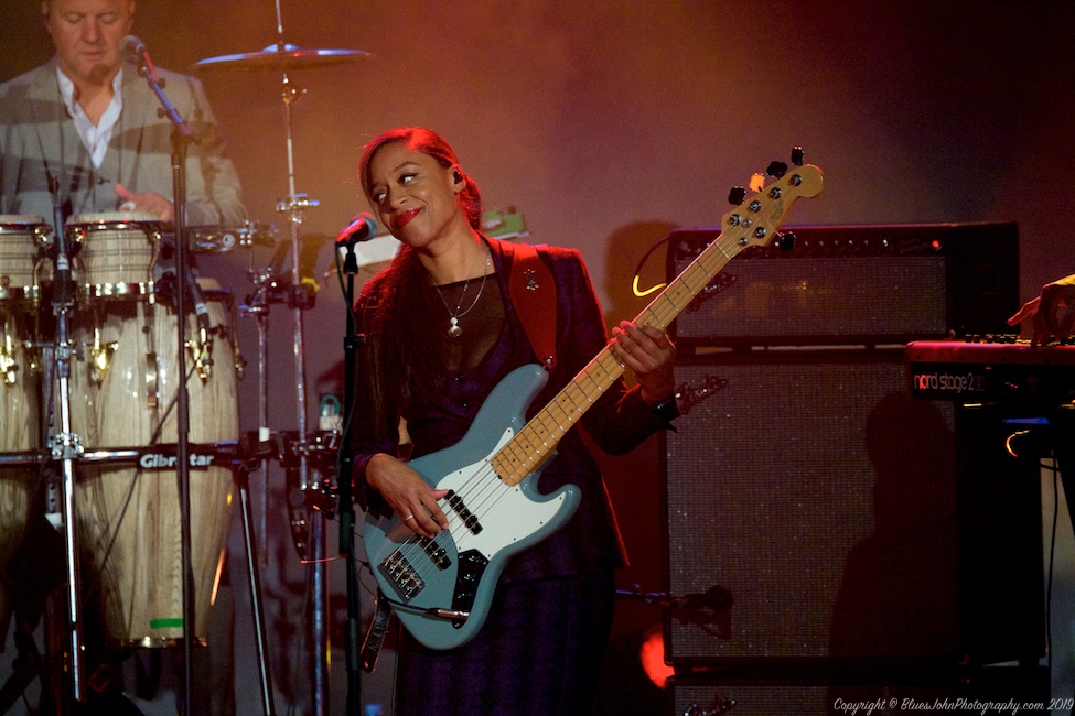 Squeeze, The Elsinore Theatre, photo by John Alcala