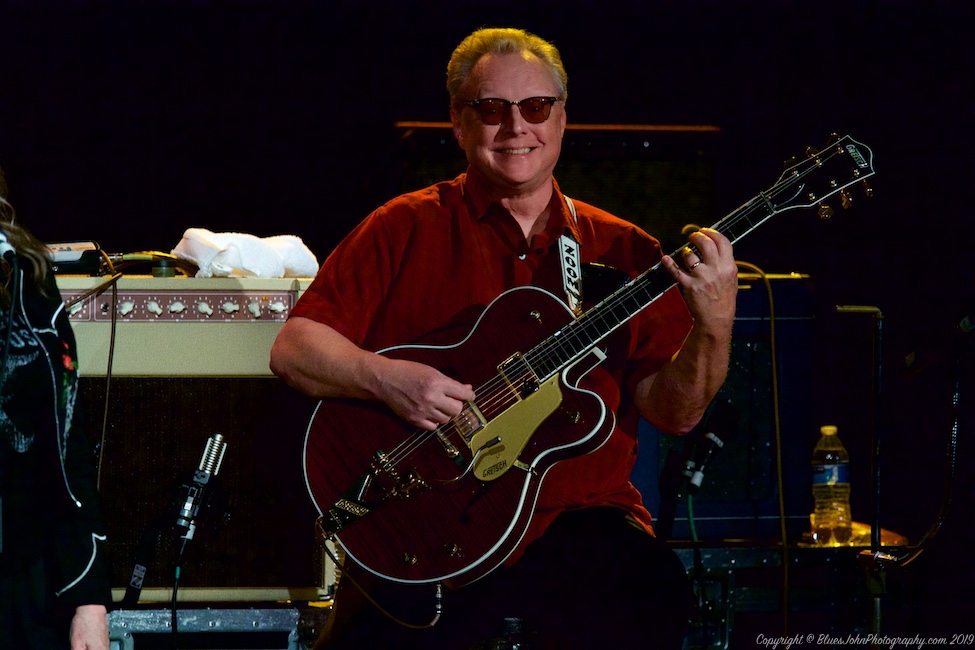 X, The Elsinore Theatre, photo by John Alcala