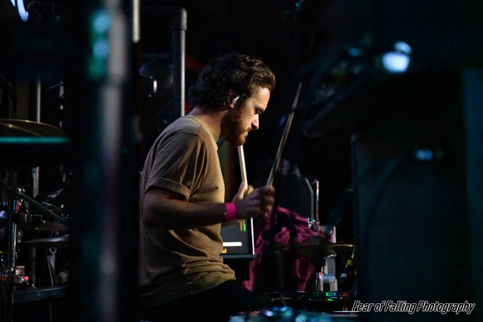 Rich People, Paris Theatre [CLOSED], photo by Joshua Hathaway