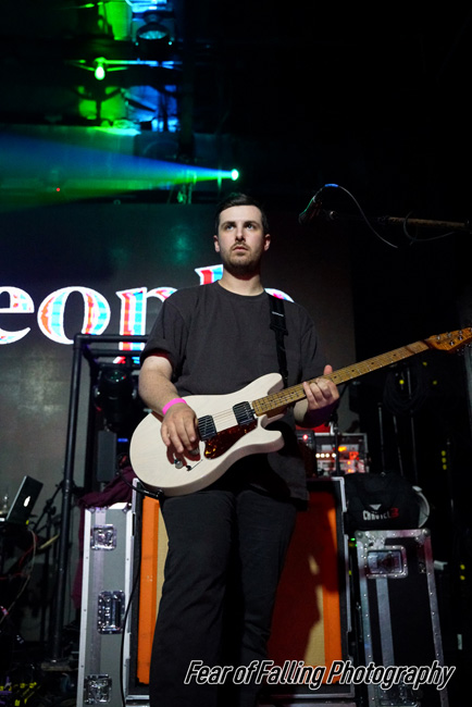 Rich People, Paris Theatre [CLOSED], photo by Joshua Hathaway
