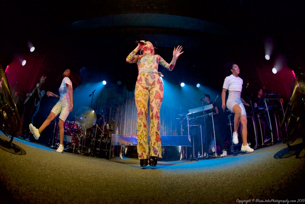 Zara Larsson, Wonder Ballroom, photo by John Alcala