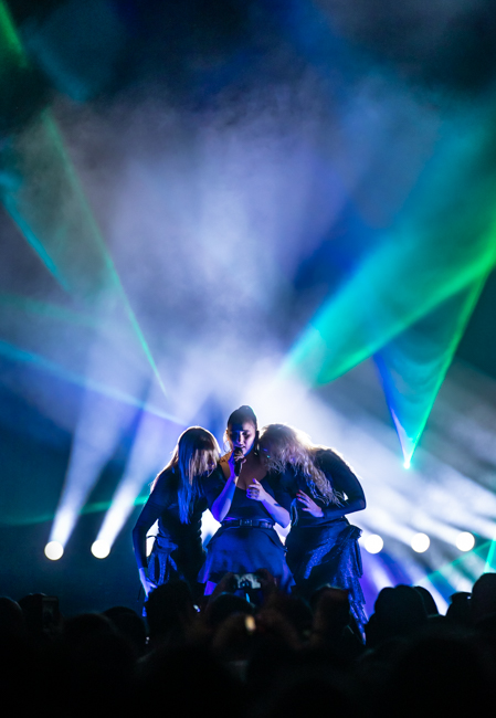 Banks, Crystal Ballroom, photo by Sal Barragan