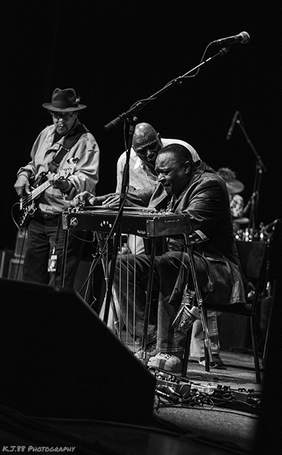 Jimi Hendrix, Buddy Guy, Billy Cox, Dweezil Zappa, Joe Satriani, Eric Johnson, Arlene Schnitzer Concert Hall, photo by Kevin Pettigrew
