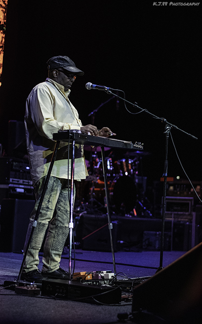 Jimi Hendrix, Buddy Guy, Billy Cox, Dweezil Zappa, Joe Satriani, Eric Johnson, Arlene Schnitzer Concert Hall, photo by Kevin Pettigrew