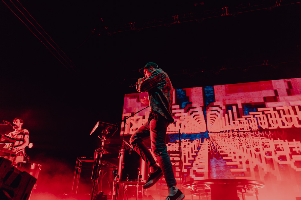 Bastille, Moda Center, photo by Sydnie Kobza