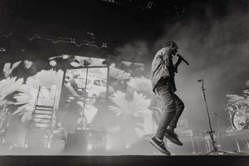 Bastille, Moda Center, photo by Sydnie Kobza