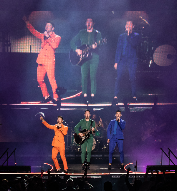 Jonas Brothers, Tacoma Dome, photo by Sal Barragan