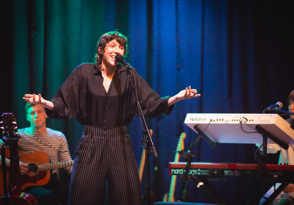Aldous Harding, Aladdin Theater, photo by Chad Lanning