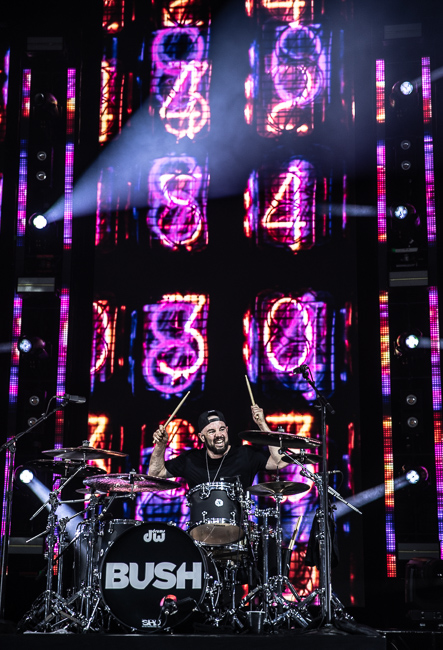 Bush, Veterans Memorial Coliseum, photo by Sal Barragan