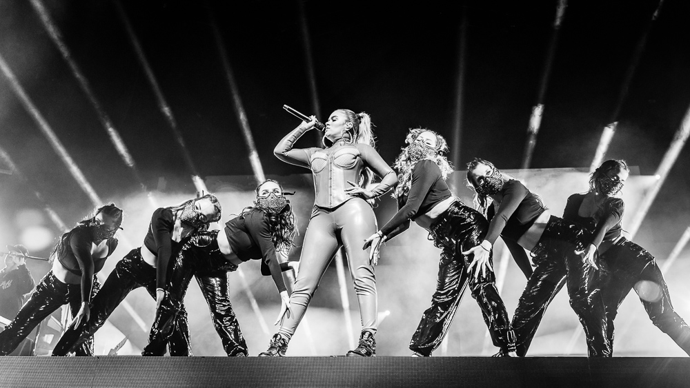 Karol G, Moda Center, photo by Miguel Padilla