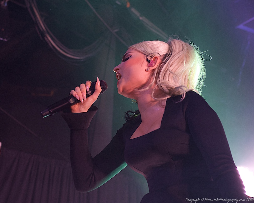 Kim Petras, Roseland Theater, photo by John Alcala