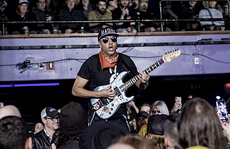 Tom Morello, Roseland Theater, photo by Kevin Pettigrew