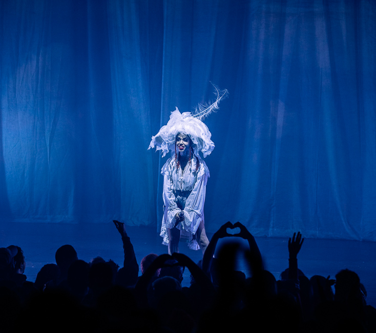 FKA Twigs, Moore Theatre, photo by Sal Barragan