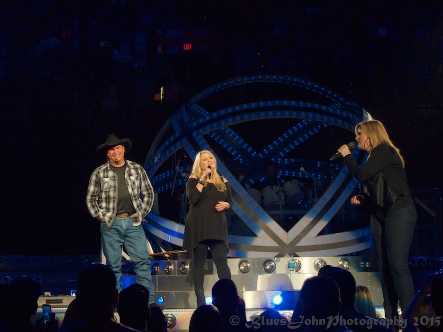 Garth Brooks, Moda Center, photo by John Alcala